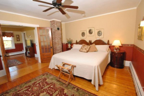 Dominion Hill Country Inn